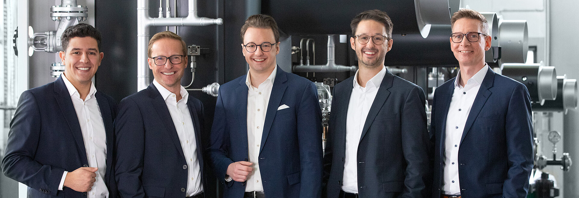 Фотография управляющих директоров CERTUSS