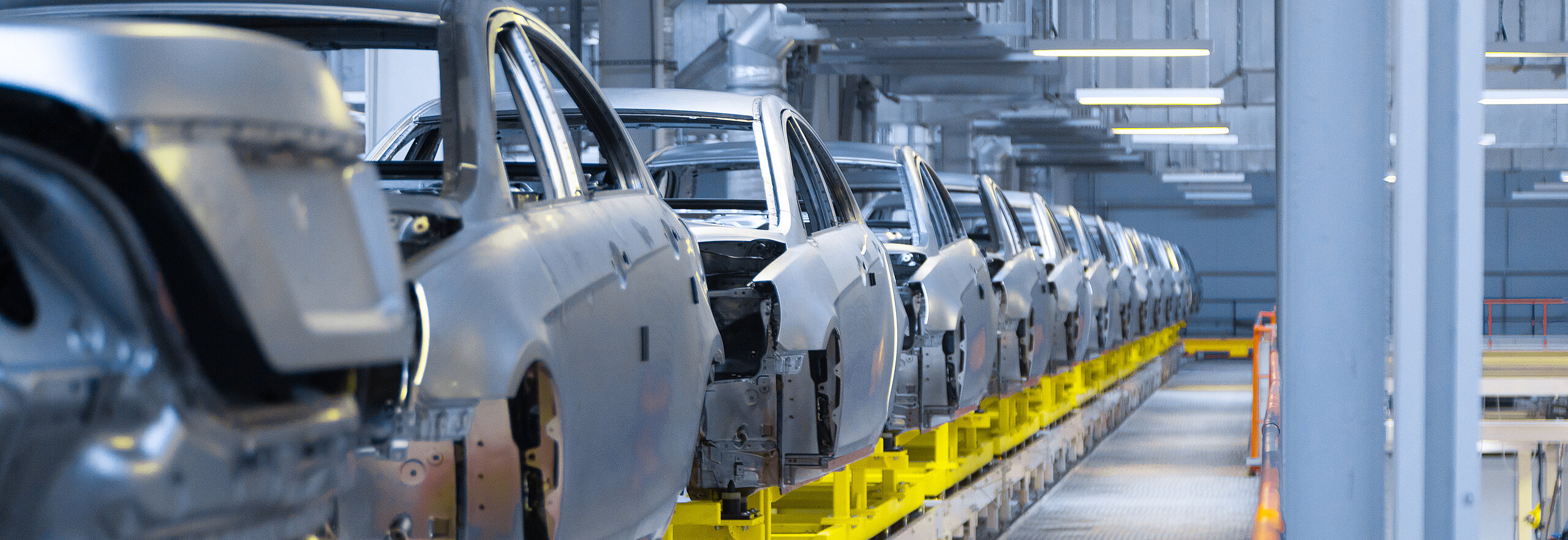Produção de peças de carroçaria para automóveis